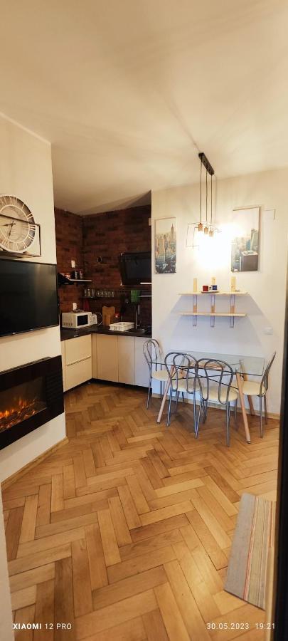 דירות בראשוב Old Town Cozy Flat חדר תמונה